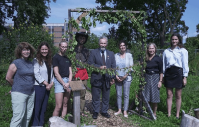 Une forêt nourricière voit le jour sur le campus du Collège Vanier